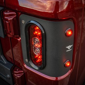Combat Off Road 2018-2023 Jeep JL/JLU Tail Gunner LED Tail Lights