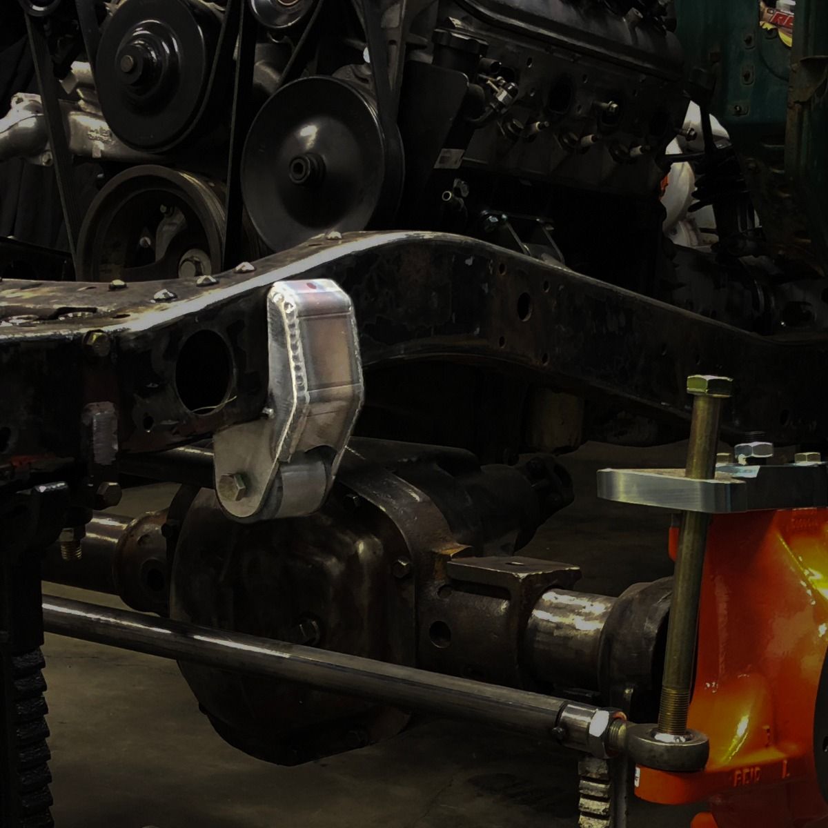 【レビューで送料無料】 Poly Performance Universal Frame Side Track Bar Bracket パンツ